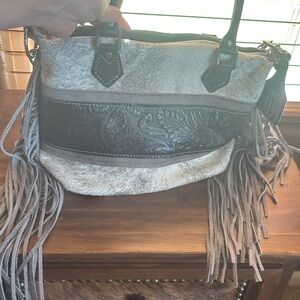 Elegant Fringed Leather and Fur Shoulder Bag